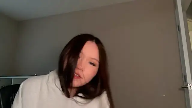 luvvivii online show from 05/19/26, 12:38