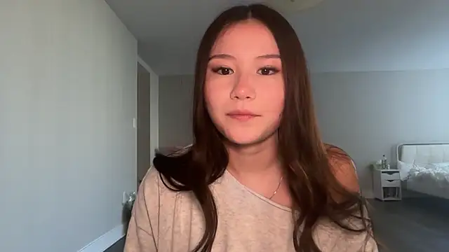 Snapshot of luvvivii chatting on 07/10/26, 12:41 luvvivii online show from 07/10/26, 12:41