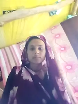 Snapshot of Cuty_priti chatting on 12/21/25, 03:46 Cuty priti online show from 12/21/25, 03:46