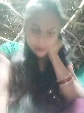 Snapshot of Cuty_priti chatting on 04/15/26, 05:20 Cuty priti online show from 04/15/26, 05:20