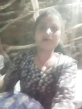 Snapshot of Cuty_priti chatting on 04/19/26, 05:23 Cuty priti online show from 04/19/26, 05:23