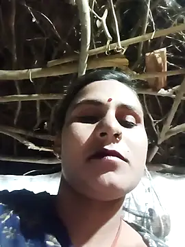 Snapshot of Cuty_priti chatting on 04/21/26, 05:39 Cuty priti online show from 04/21/26, 05:39