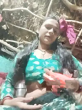 Snapshot of Cuty_priti chatting on 05/31/26, 04:47 Cuty priti online show from 05/31/26, 04:47