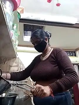 Snapshot of kaamuk_madhu chatting on 02/02/26, 06:34 kaamuk madhu online show from 02/02/26, 06:34