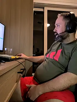 Hairy bear86 online show from 01/13/26, 12:54