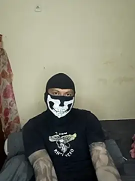 Snapshot of CharlieXXX67 chatting on 02/08/26, 01:25 CharlieXXX67 online show from 02/08/26, 01:25