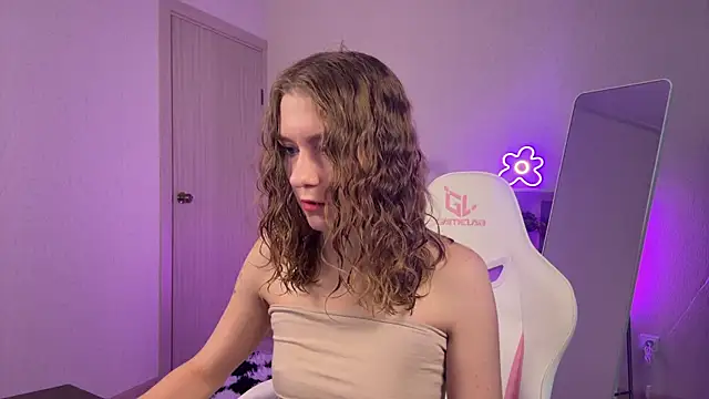 KellySunn online show from 03/02/26, 07:09