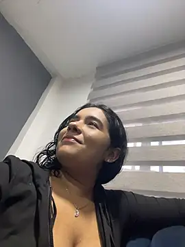 Snapshot of ateneacute chatting on 07/18/26, 10:35 ateneacute online show from 07/18/26, 10:35