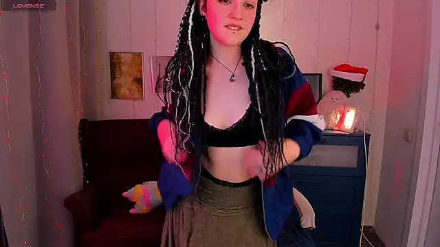 Snapshot of SarahShelby chatting on 01/09/26, 10:51 SarahShelby online show from 01/09/26, 10:51