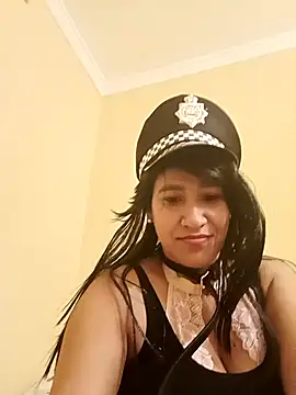 Snapshot of Canelita_123 chatting on 12/20/25, 10:17 Canelita 123 online show from 12/20/25, 10:17