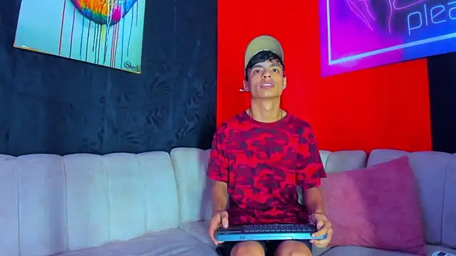 BrownieLoverss online show from 01/11/26, 02:27