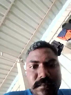 Snapshot of Tamilpaiyan07 chatting on 02/11/26, 02:49 Tamilpaiyan07 online show from 02/11/26, 02:49