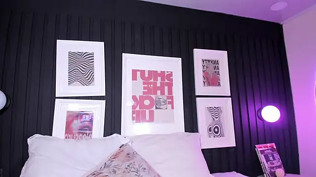 Snapshot of leslie_thompson chatting on 01/14/26, 07:52 leslie thompson online show from 01/14/26, 07:52