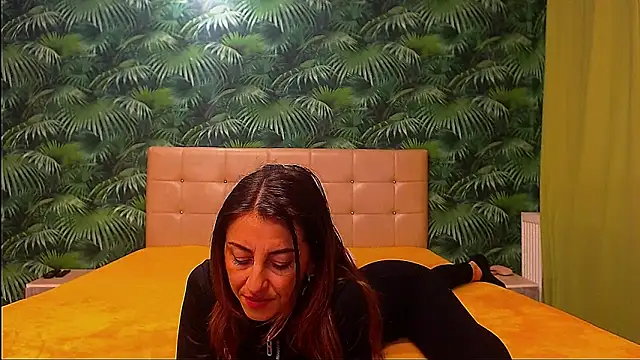 Snapshot of Stella_John chatting on 12/03/24, 08:38 Stella John online show from 12/03/24, 08:38