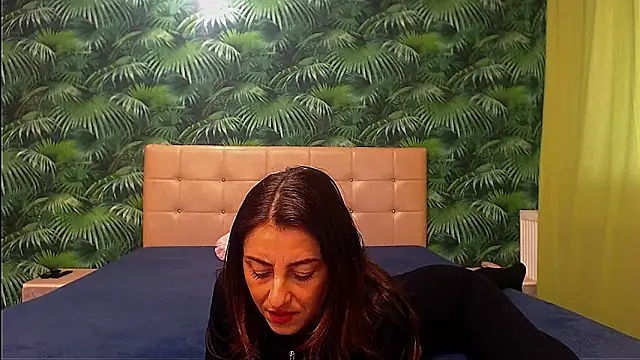 Snapshot of Stella_John chatting on 01/14/25, 07:38 Stella John online show from 01/14/25, 07:38