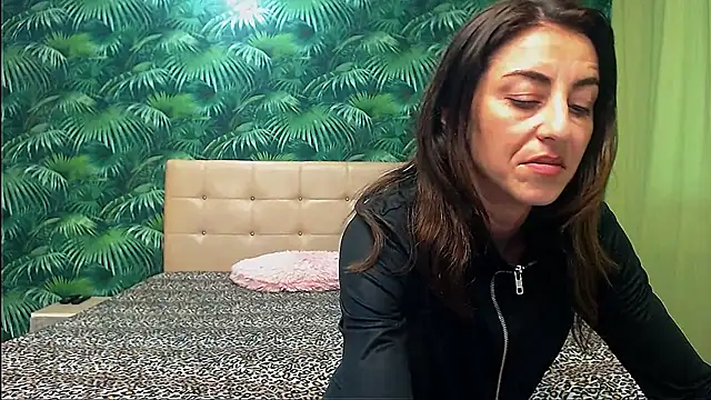 Snapshot of Stella_John chatting on 01/20/25, 09:03 Stella John online show from 01/20/25, 09:03