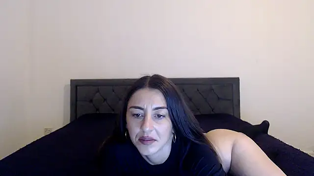 Snapshot of Stella_John chatting on 10/02/25, 05:47 Stella John online show from 10/02/25, 05:47