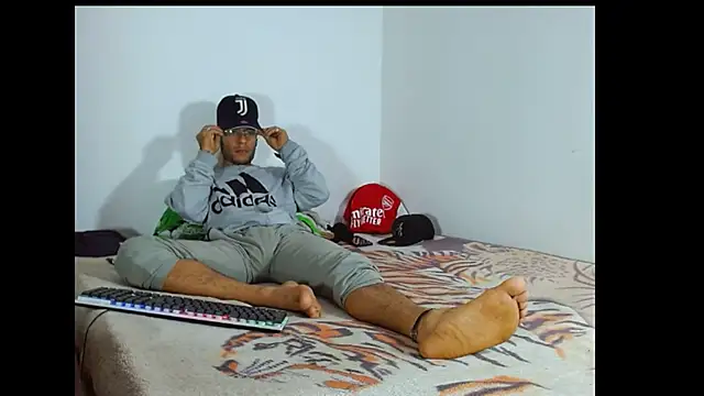 Alphamaster 92 online show from 04/14/26, 05:02