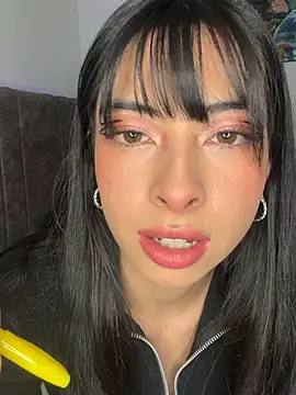 Snapshot of junorise23 chatting on 01/15/26, 04:28 junorise23 online show from 01/15/26, 04:28