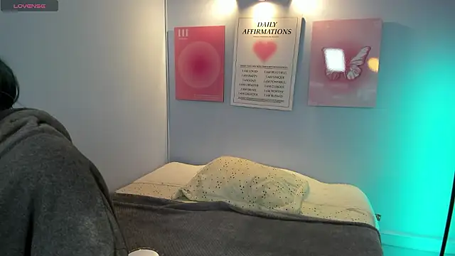 kyoto Aoki online show from 02/11/26, 07:30