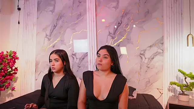 Scarlet and naomi online show from 01/16/26, 04:16