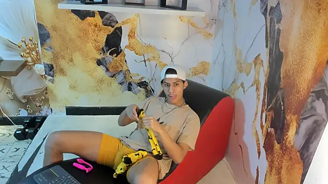 Victor LatinBoy online show from 02/05/26, 03:11