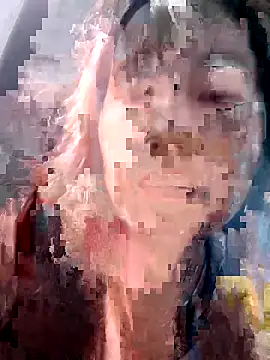 Snapshot of boiboi001 chatting on 12/20/25, 07:43 boiboi001 online show from 12/20/25, 07:43