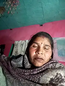 Snapshot of Rakhi_cut chatting on 02/04/26, 06:03 Rakhi cut online show from 02/04/26, 06:03