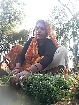 Snapshot of Rakhi_cut chatting on 02/12/26, 05:13 Rakhi cut online show from 02/12/26, 05:13