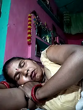 Snapshot of Rakhi_cut chatting on 02/22/26, 04:05 Rakhi cut online show from 02/22/26, 04:05