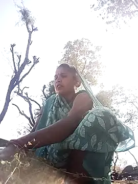 Snapshot of Rakhi_cut chatting on 03/02/26, 04:14 Rakhi cut online show from 03/02/26, 04:14