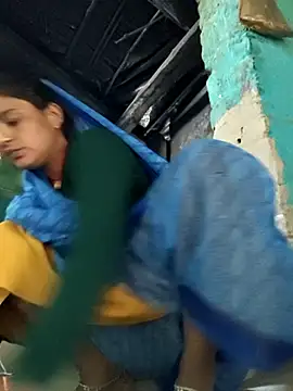 Snapshot of Madhu_cute chatting on 02/18/26, 02:18 Madhu cute online show from 02/18/26, 02:18