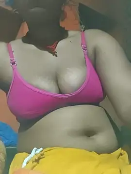 Snapshot of Madhu_cute chatting on 02/21/26, 03:57 Madhu cute online show from 02/21/26, 03:57