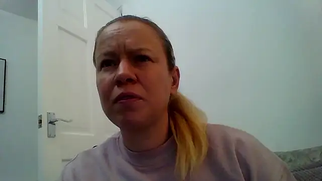 jennyblondeuk online show from 01/09/26, 08:54