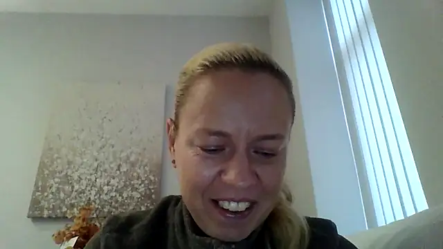 jennyblondeuk online show from 03/22/26, 05:49