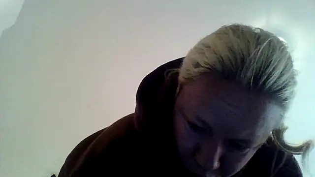 jennyblondeuk online show from 05/09/26, 11:26