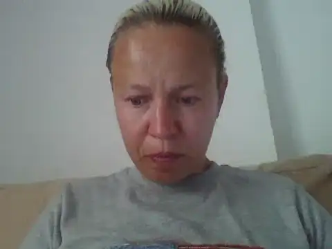 jennyblondeuk online show from 06/01/26, 05:36