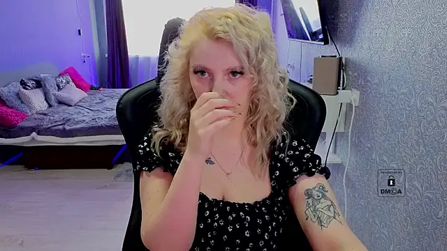 Eva Vibe  online show from 04/08/26, 05:40