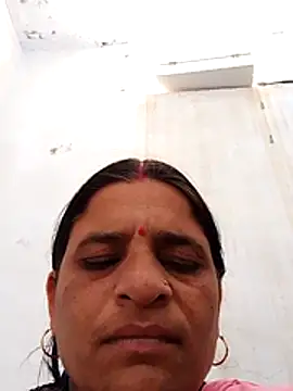 CUTE Ishpa online show from 01/06/26, 08:07