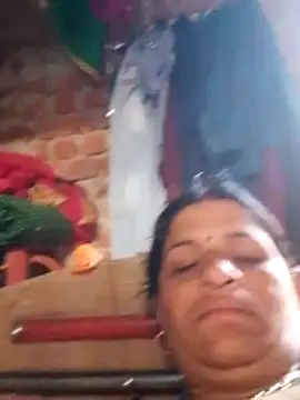 CUTE Ishpa online show from 02/28/26, 12:17