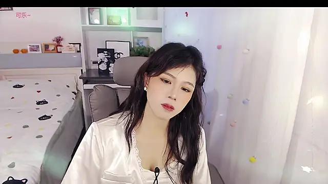 Snapshot of Coke-1996 chatting on 01/10/26, 05:20 Coke-1996 online show from 01/10/26, 05:20