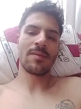 henrinnvv25 online show from 12/20/25, 01:18