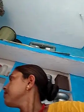 Snapshot of Mahima_rani34 chatting on 06/25/26, 07:02 Mahima rani34 online show from 06/25/26, 07:02