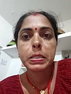 Snapshot of Mahima_rani34 chatting on 07/10/26, 10:12 Mahima rani34 online show from 07/10/26, 10:12