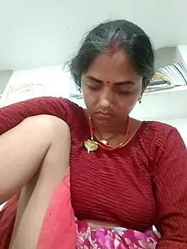 Snapshot of Mahima_rani34 chatting on 07/14/26, 11:43 Mahima rani34 online show from 07/14/26, 11:43