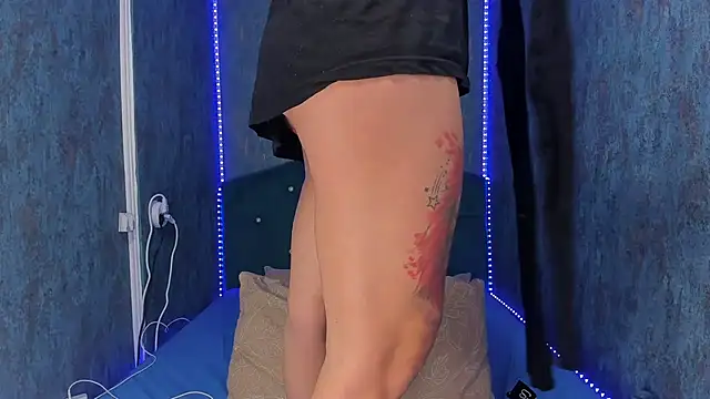 Snapshot of RedAssHottie chatting on 09/12/25, 03:06 RedAssHottie online show from 09/12/25, 03:06