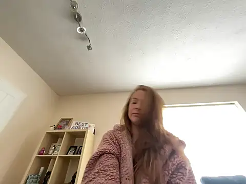 HollyHaze online show from 03/28/26, 10:48