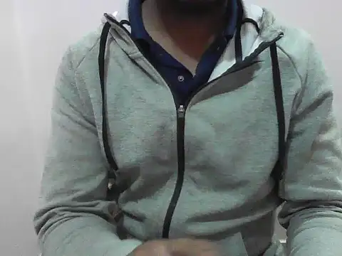 Snapshot of rosneha chatting on 12/21/25, 07:10 rosneha online show from 12/21/25, 07:10