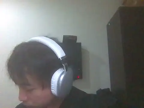 Snapshot of AJIJI1010 chatting on 12/21/25, 05:31 AJIJI1010 online show from 12/21/25, 05:31