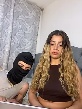 cute emmma online show from 02/02/26, 11:20